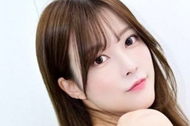 藤白ちらり、ヒラ透けバックショット