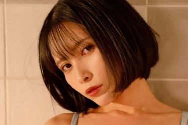 JILL、爽やかランジェリー…引っ張りの誘惑