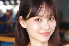 遠藤まめ、パンチの効いた胸元