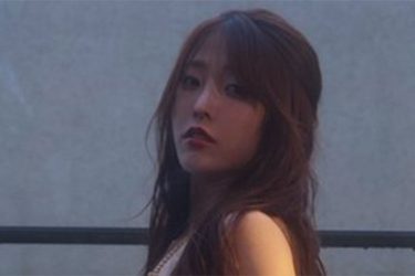 白石みずほ、陰影の極上美脚