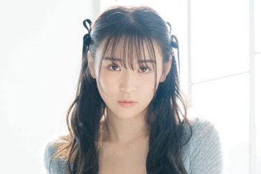 宮瀬なこ、上も下も気になる隙間