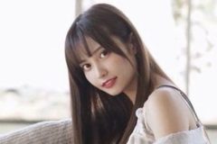 花咲れあ、無防備な極上美脚