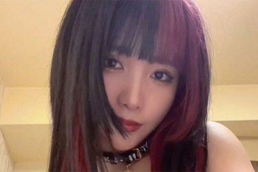 yunocy、真っ赤な誘惑ビジュ