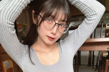 村雨芙美、ハイレグ地味子の魅惑ボディ