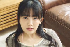 天木じゅん、上も下もたまらぬ大胆露出