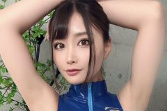 赤羽もも、久しぶりの競泳水着