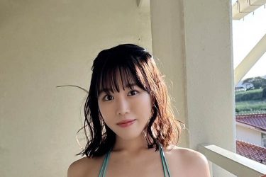 仲根なのか、はみ出しまくりのダイナマイトボディ