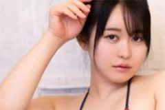 森島詩葉、美脚際立つ…絵画的グラビア