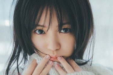 大原優乃、モコモコニットとぷにぷにボディ