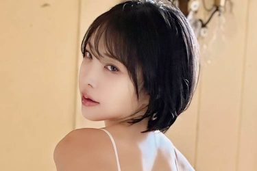 まいてぃ「Tバック会計士」を目指す決意を極上ヒップとともに報告