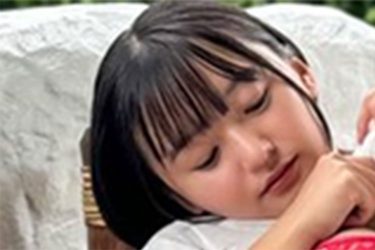 西永彩奈、脱ぎ脱ぎ…美ボディ