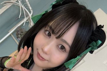 夜道雪、チャイナ風ランジェリー