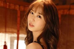 見返りそちお、美貌と桃ヒップ