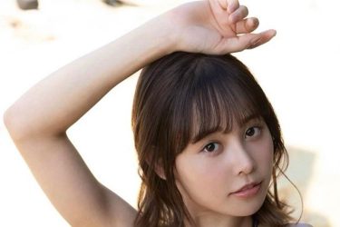 遠藤まめ、Y字水着で美ボディ大開放
