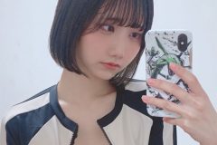 かれしちゃん、チャック全開で自撮り