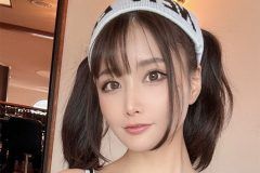 赤羽もも、ターバンビキニ美女