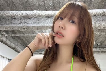 桜井花奈、きらびやか蝶々ビキニ