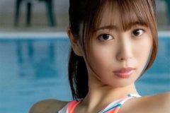 樹智子、ほぼO字の競泳水着　