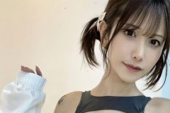 名取くるみ、穴あき水着の真ん丸色香