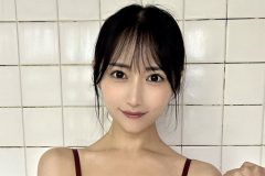 川瀬もえ、大胆な若女将の艶姿