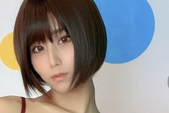 柳丸、ボブで脱ぎかけ