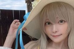 宮本彩希、あざと可愛い二次元級ボディ