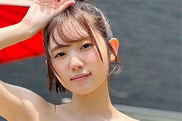 春蝶、爽やか純白ビキニガール