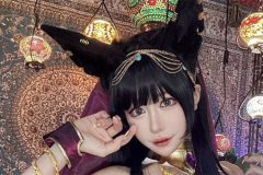 白田まい、見惚れるアラビアン美女