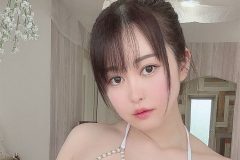 森島詩葉、色っぽ純白姫