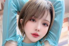 こおりちゃん、むにむに窮屈バスト