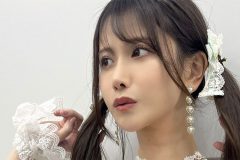 名取くるみ、ツインテールのフリフリポスト