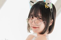 かれしちゃん、光り輝く桃ヒップ