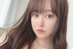 森島詩葉、すっぴん下着の色香