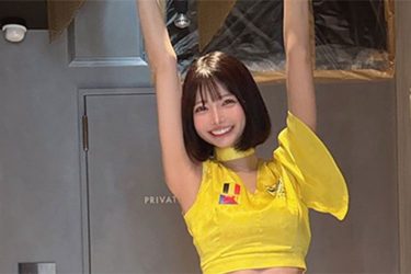 米倉みゆ、伸び伸びデカ女ショット