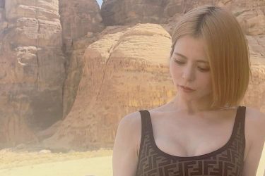 紅羽祐美、どっちのM字が好き？