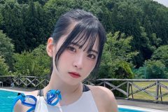 紅羽りお、キュートに競泳水着