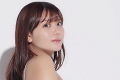 篠原冴美、CKで魅せる桃ヒップ
