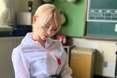 篠崎こころ、大胆すぎる顧問の先生