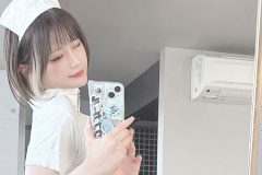 相良ましろ、ほぼ丸出しナース