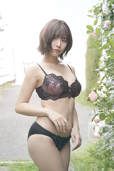 やしろじゅり。むっちり屋外ランジェリーの画像2