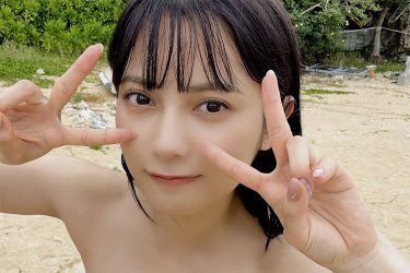 桃月なしこ、Wピース美谷間