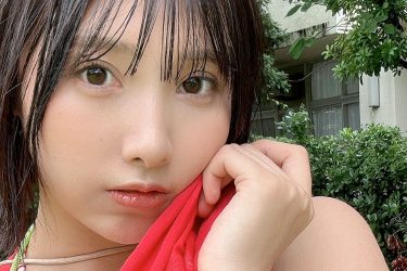 三橋くん、虫捕りビキニ美女