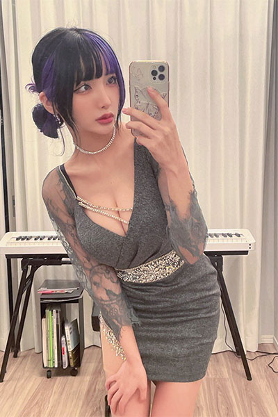 yunocy、ゴージャス美谷間自撮りの画像2