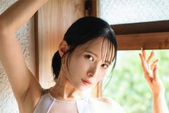 JILL、透けツヤ競泳水着