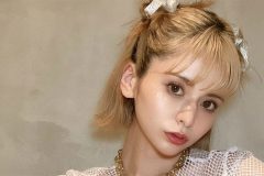 紅羽祐美、ひっそりM字