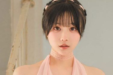 天川星夏、階段上の極上ビジュ