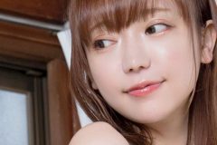 鎌田紘子、お着替え中おぱんつ