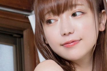 鎌田紘子、お着替え中おぱんつ