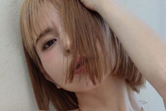 紅羽祐美、衝撃スケM字