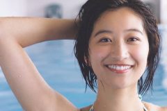 榎原依那、にっこりグラマラス